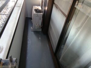 滝沢市 ベランダ 防水工事 施工後 防水性能が回復した床面